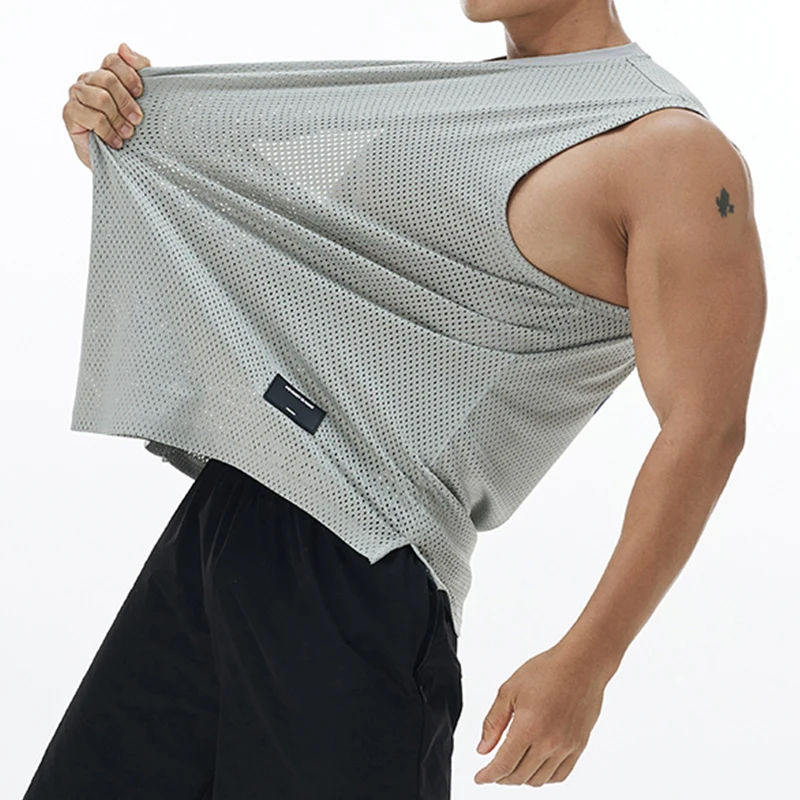 سترة رياضية كاجوال فضفاضة للرج - مراجعة Sleeveless Undershirt وسعره